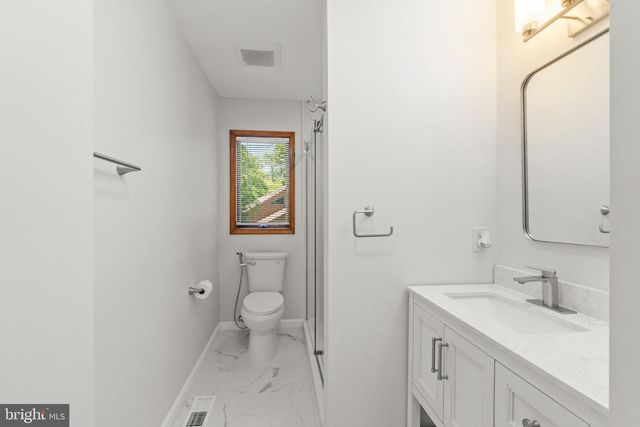 5 JUSTIN CT, Voorhees, NJ 08043