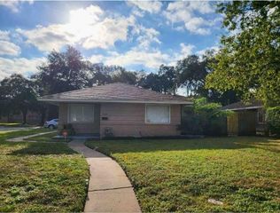 6642 Heron Drive, Houston, TX 77087