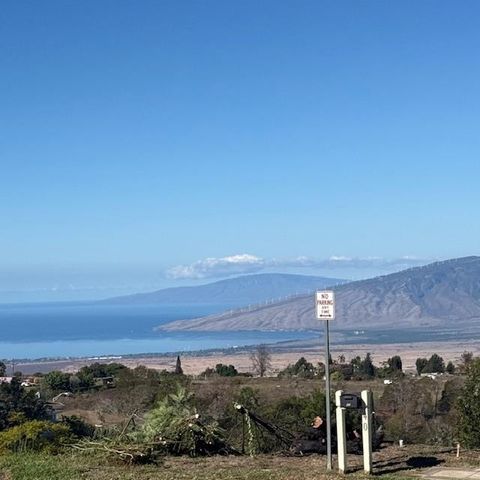 35 Kapalulu Pl, Kula, HI 96790