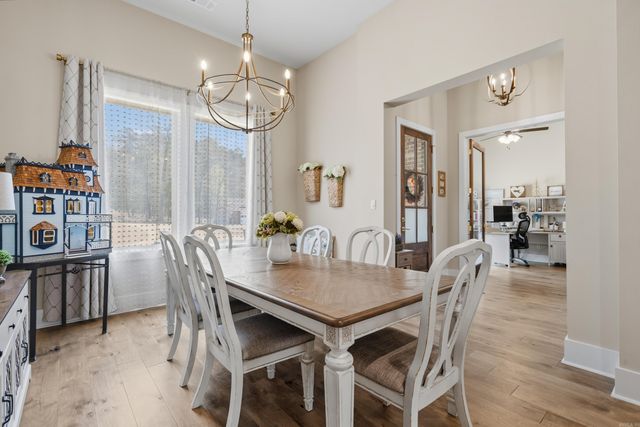 115 Cifuentes Way, Hot Springs Village, AR 71909