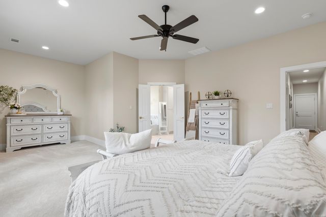 115 Cifuentes Way, Hot Springs Village, AR 71909