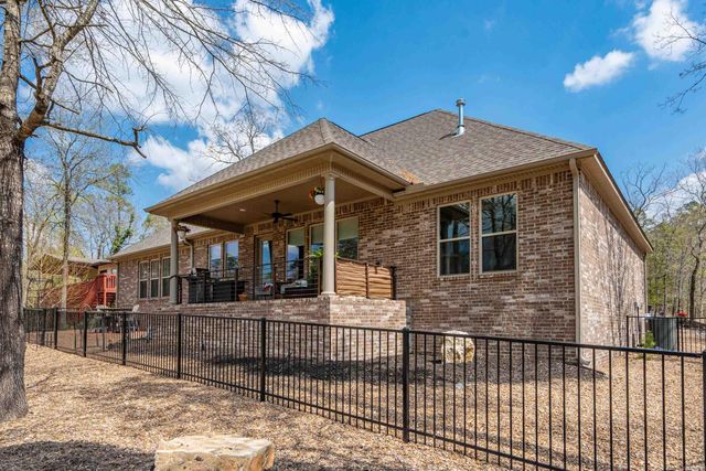 115 Cifuentes Way, Hot Springs Village, AR 71909