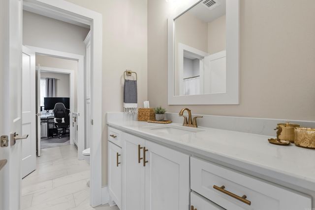 115 Cifuentes Way, Hot Springs Village, AR 71909