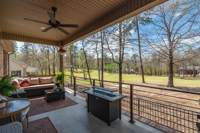 115 Cifuentes Way, Hot Springs Village, AR 71909