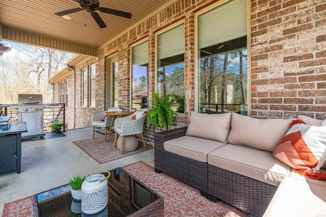 115 Cifuentes Way, Hot Springs Village, AR 71909