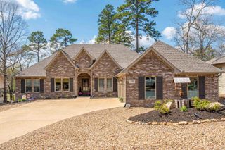 115 Cifuentes Way, Hot Springs Village, AR 71909