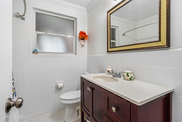 517 S Lanvale Avenue, Daytona Beach, FL 32114