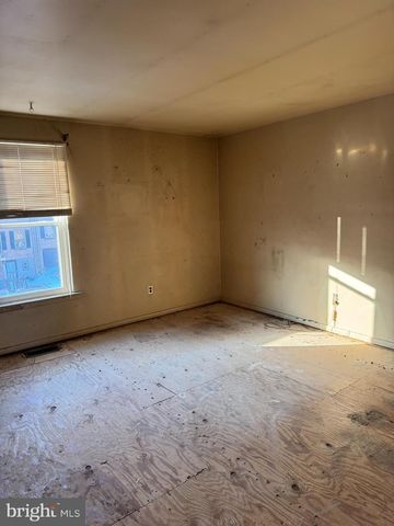 223 PARKDALE RD, Philadelphia, PA 19154