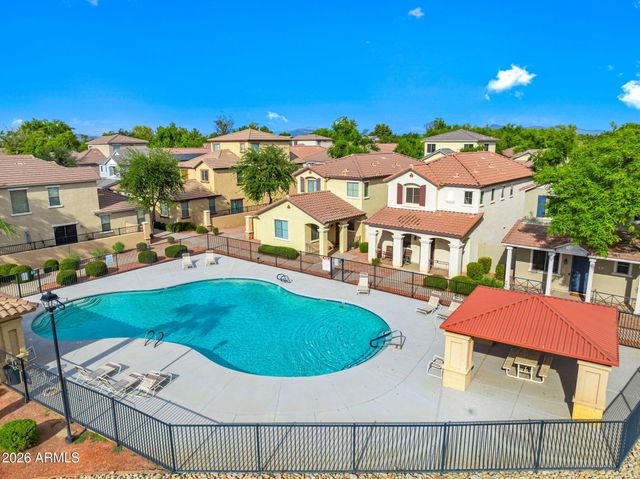 111 E PALOMINO Drive, Gilbert, AZ 85296