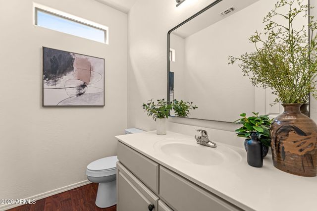 111 E PALOMINO Drive, Gilbert, AZ 85296