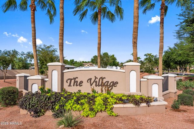 111 E PALOMINO Drive, Gilbert, AZ 85296