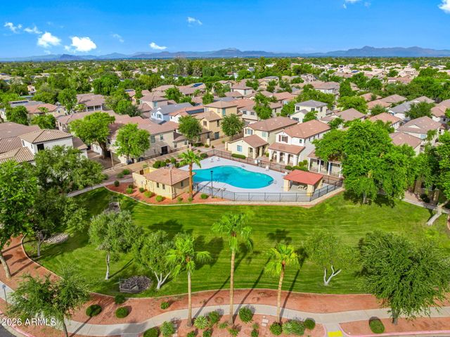111 E PALOMINO Drive, Gilbert, AZ 85296