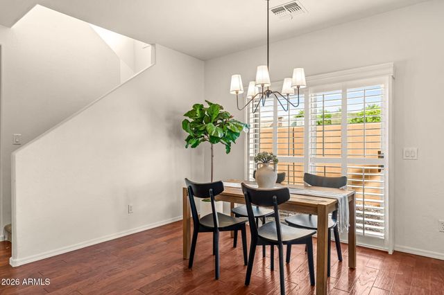 111 E PALOMINO Drive, Gilbert, AZ 85296