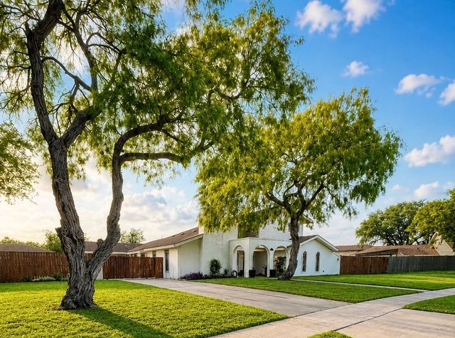 3637 Castle River Dr, Corpus Christi, TX 78410