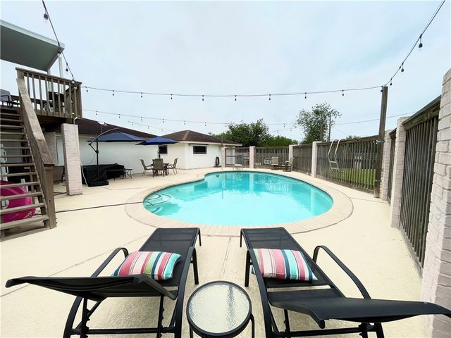 3637 Castle River Dr, Corpus Christi, TX 78410