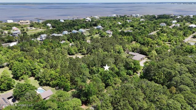 321 Julia Street, Bay Saint Louis, MS 39520