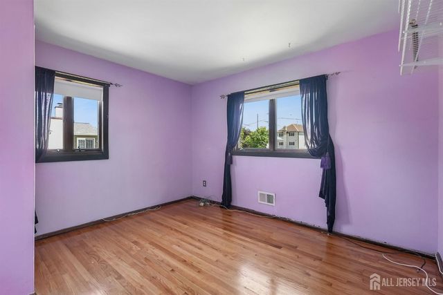 1 Cheryl Court, Piscataway, NJ 08854