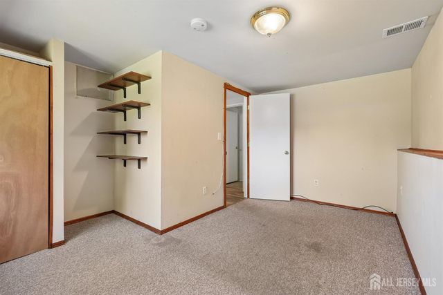 1 Cheryl Court, Piscataway, NJ 08854