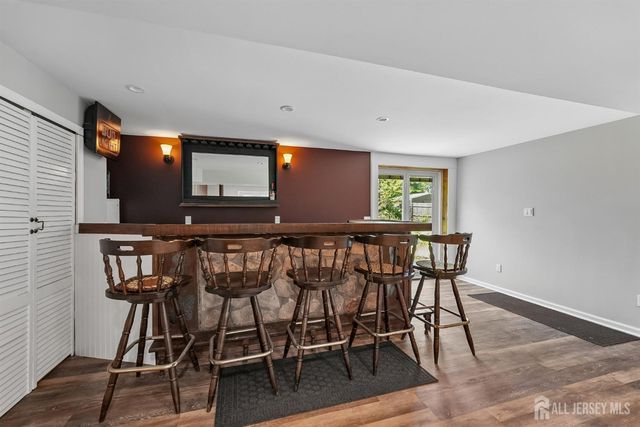 1 Cheryl Court, Piscataway, NJ 08854
