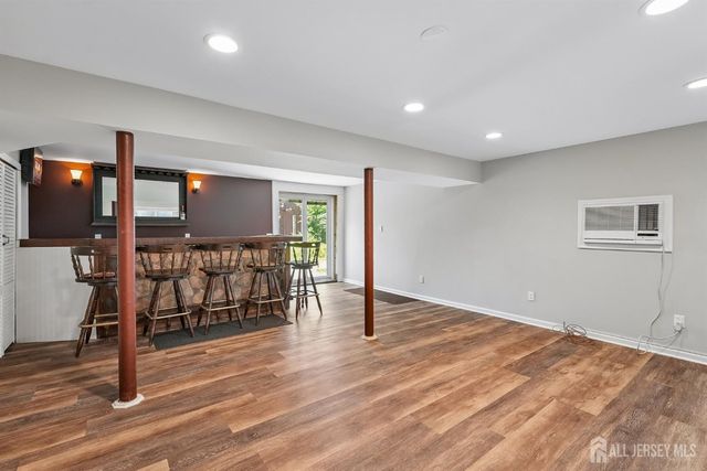 1 Cheryl Court, Piscataway, NJ 08854