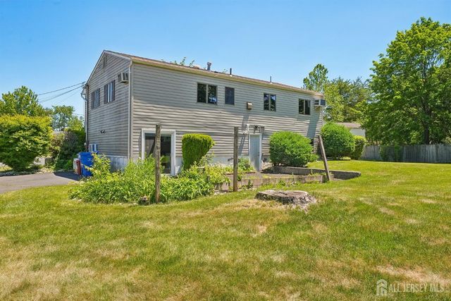 1 Cheryl Court, Piscataway, NJ 08854