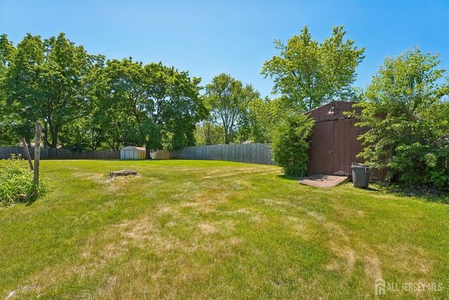 1 Cheryl Court, Piscataway, NJ 08854