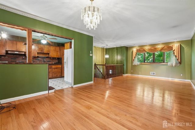 1 Cheryl Court, Piscataway, NJ 08854