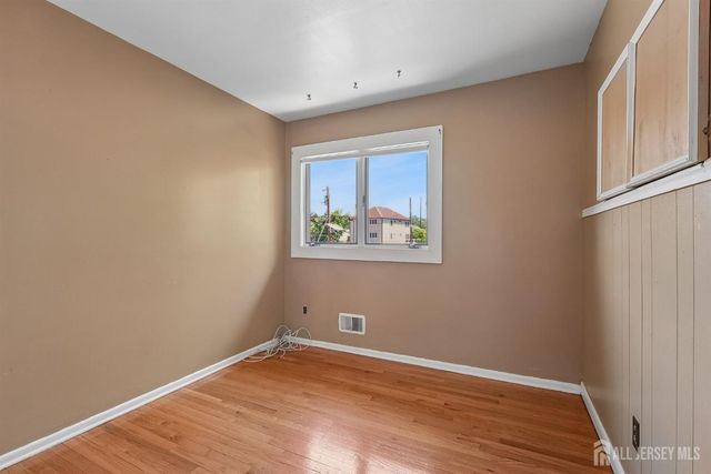 1 Cheryl Court, Piscataway, NJ 08854