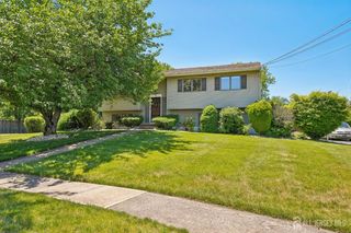 1 Cheryl Court, Piscataway, NJ 08854