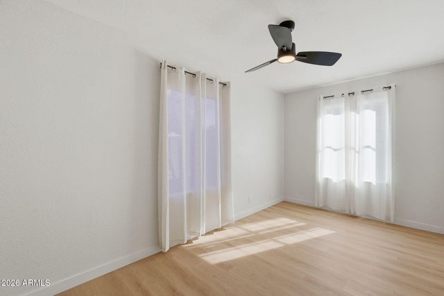 2047 E VIRGINIA Avenue, Phoenix, AZ 85006