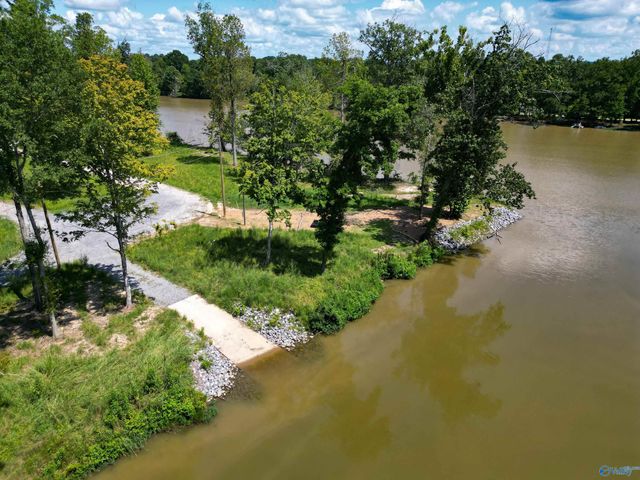 10 County Road 182, Cedar Bluff, AL 35959