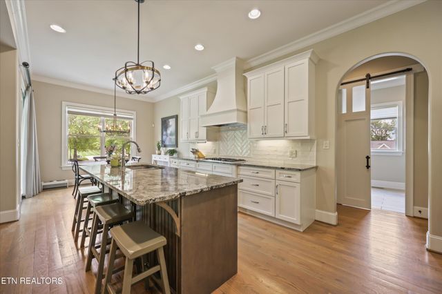 501 Lone Willow Drive, Knoxville, TN 37934