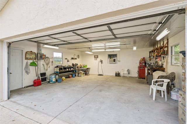 10010 LAKESHORE DRIVE, Clermont, FL 34711