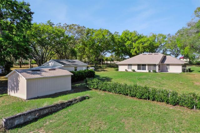 10010 LAKESHORE DRIVE, Clermont, FL 34711