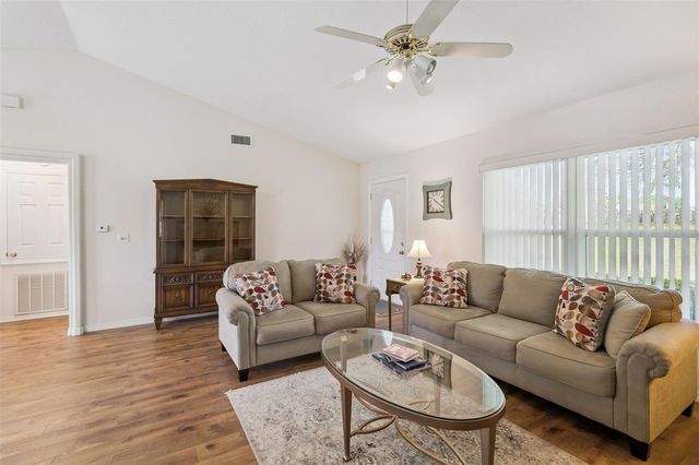 10010 LAKESHORE DRIVE, Clermont, FL 34711