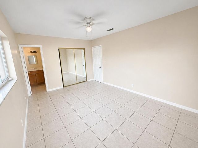 4151 NW 30th Terrace 3, Lauderdale Lakes, FL 33309