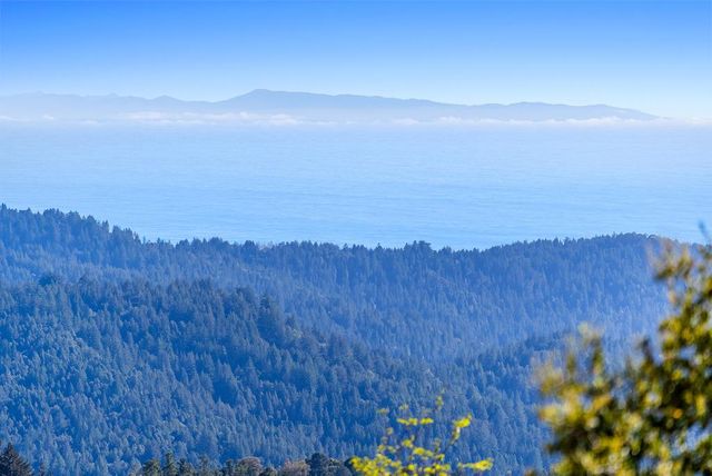 25220 Quail Ridge Road, Los Gatos, CA 95033