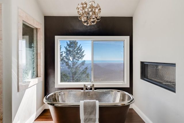 25220 Quail Ridge Road, Los Gatos, CA 95033