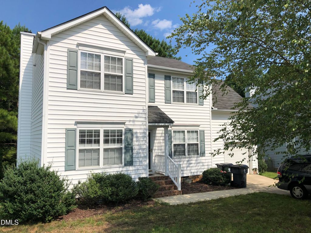 124 Fairford Drive, Holly Springs, NC 27540