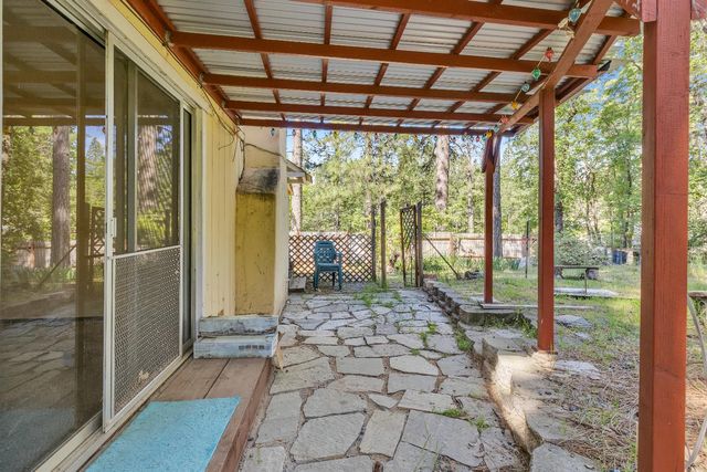10227 Welsh Ln, Grass Valley, CA 95949