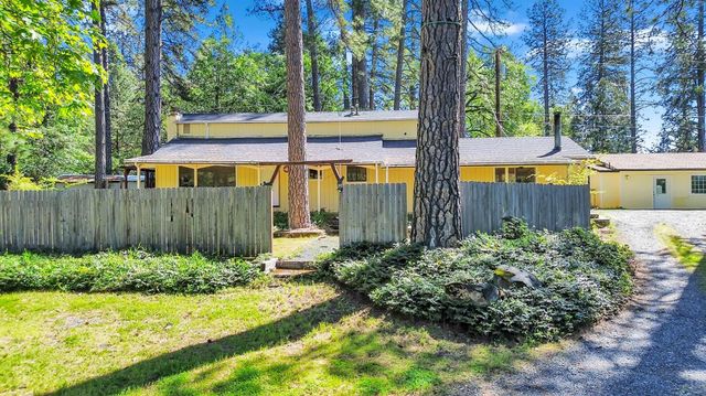 10227 Welsh Ln, Grass Valley, CA 95949