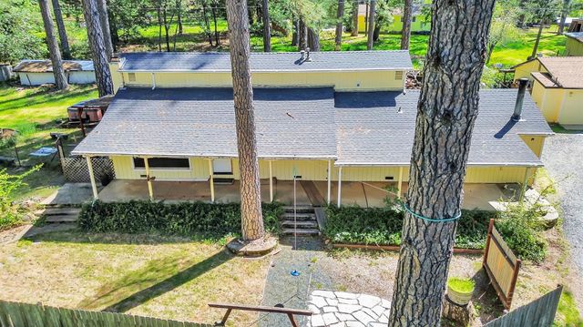 10227 Welsh Ln, Grass Valley, CA 95949