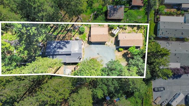 10227 Welsh Ln, Grass Valley, CA 95949