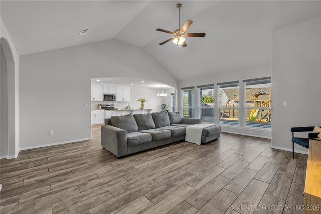 2008 E Union Street, Broken Arrow, OK 74011