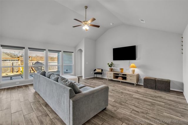 2008 E Union Street, Broken Arrow, OK 74011