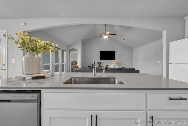 2008 E Union Street, Broken Arrow, OK 74011