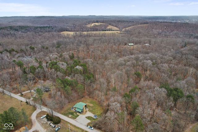 2398 Country Club Road, Nashville, IN 47448