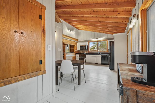 2398 Country Club Road, Nashville, IN 47448