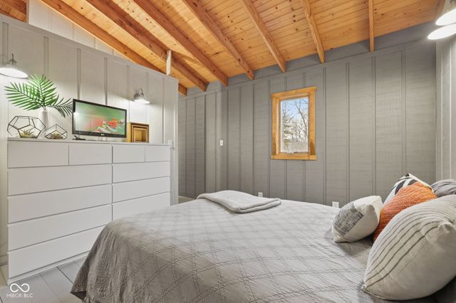 2398 Country Club Road, Nashville, IN 47448