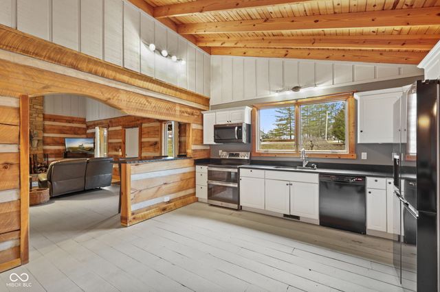 2398 Country Club Road, Nashville, IN 47448